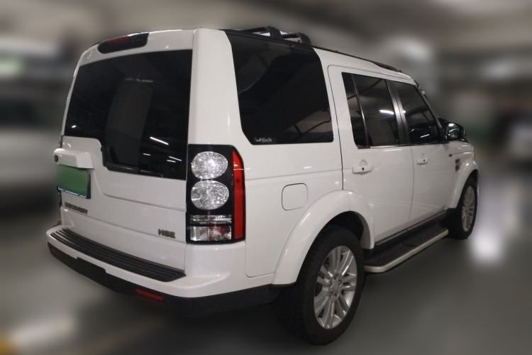 Used Land Rover Discovery 2014 3.0 SC V6 HSE Luxury Rear Right 45 Deg