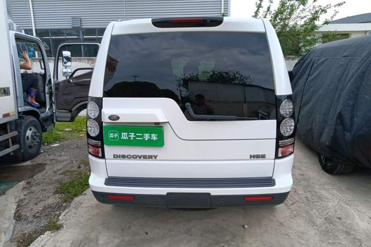 Used Land Rover Discovery 2014 3.0 SDV6 HSE Diesel Edition Rear
