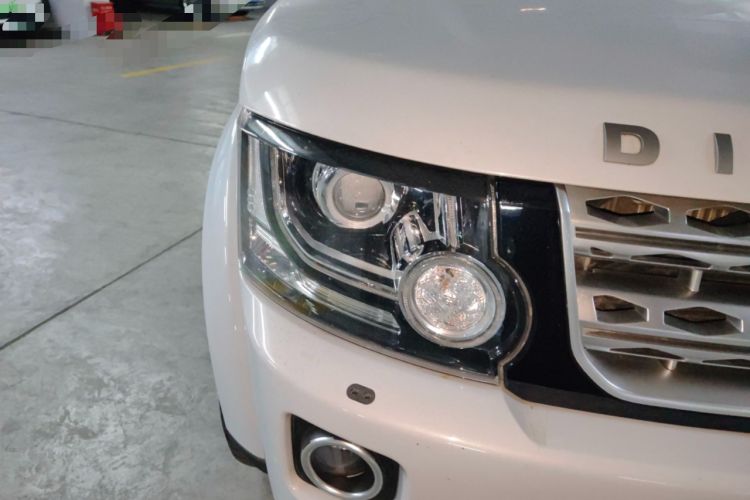 Used Land Rover Discovery 2014 3.0 SDV6 HSE Diesel Edition Right Front Headlight