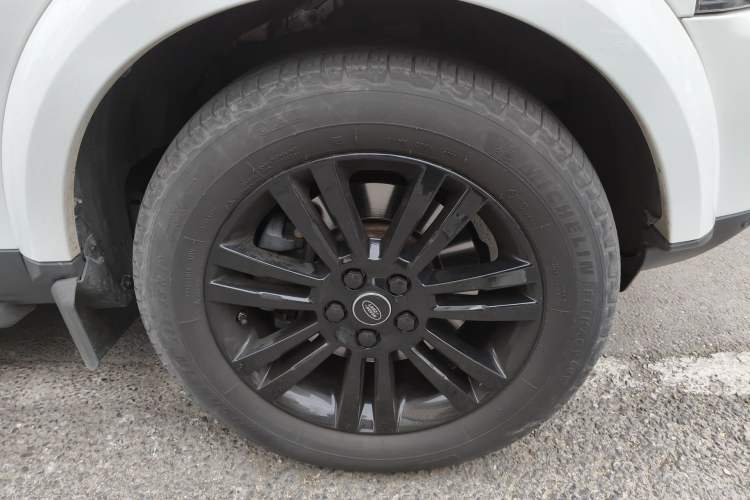 Used Land Rover Discovery 2014 3.0 SC V6 HSE Right Front Wheel Hub