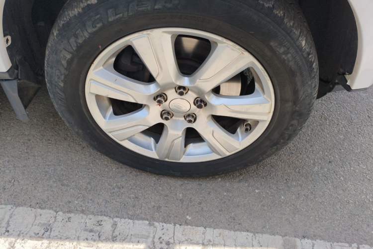 Used Land Rover Discovery 2014 3.0 SC V6 SE Right Front Wheel Hub