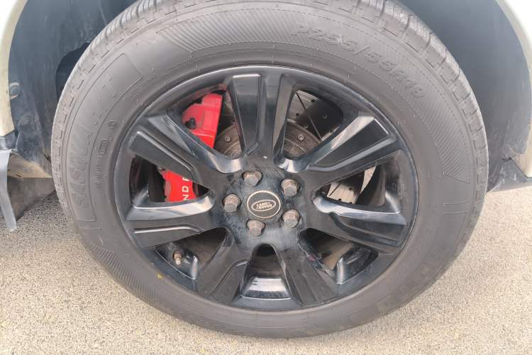 Used Land Rover Discovery 2014 3.0 SC V6 SE Right Front Wheel Hub