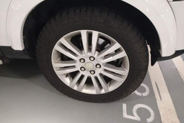 Used Land Rover Discovery 2014 3.0 SC V6 HSE Luxury Right Front Wheel Hub