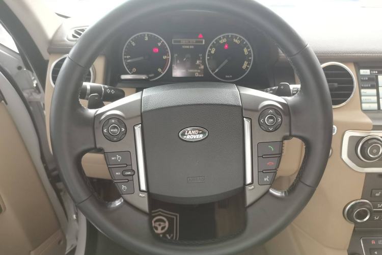 Used Land Rover Discovery 2014 3.0 SDV6 HSE Diesel Edition Steering Wheel