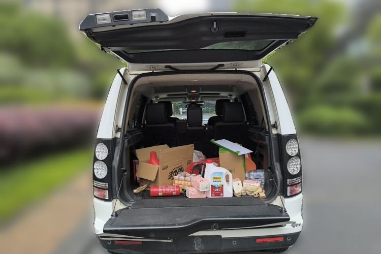 Used Land Rover Discovery 2014 3.0 SC V6 SE Trunk