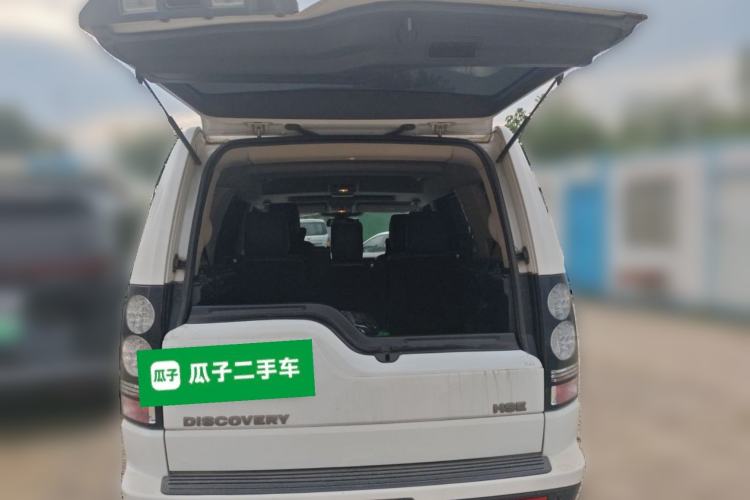 Used Land Rover Discovery 2014 3.0 SDV6 HSE Diesel Edition Trunk
