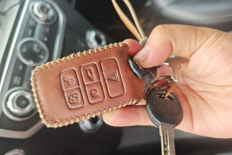 Used Land Rover Discovery 2014 3.0 SDV6 HSE Diesel Edition Vehicle Key