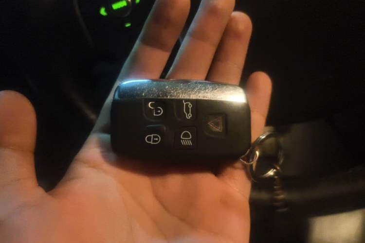 Used Land Rover Discovery 2014 3.0 SDV6 HSE Diesel Edition Vehicle Key