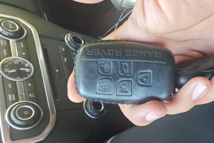 Used Land Rover Discovery 2014 3.0 SDV6 HSE Diesel Edition Vehicle Key