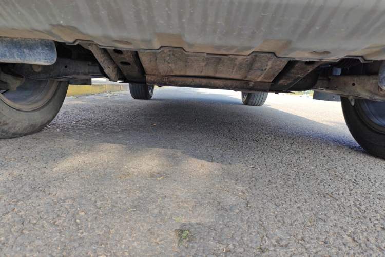 Used Land Rover Discovery 2015 3.0 SC V6 HSE Chassis Front