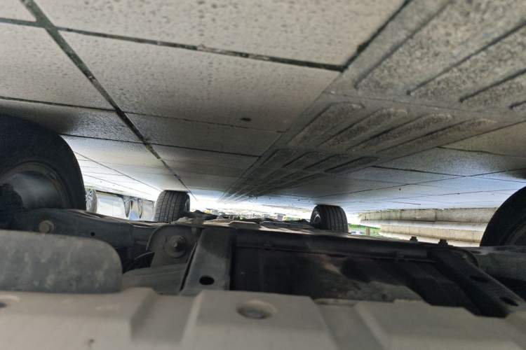 Used Land Rover Discovery 2015 3.0 SC V6 HSE Chassis Front