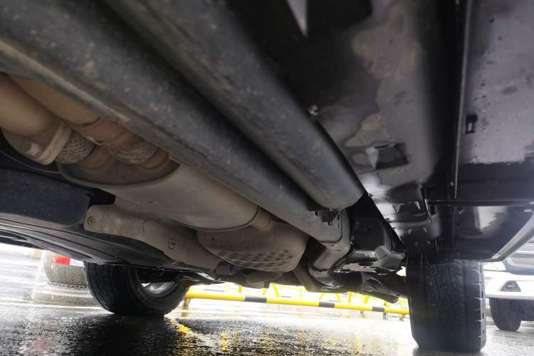 Used Land Rover Discovery 2015 3.0 SC V6 SE Chassis Front Left