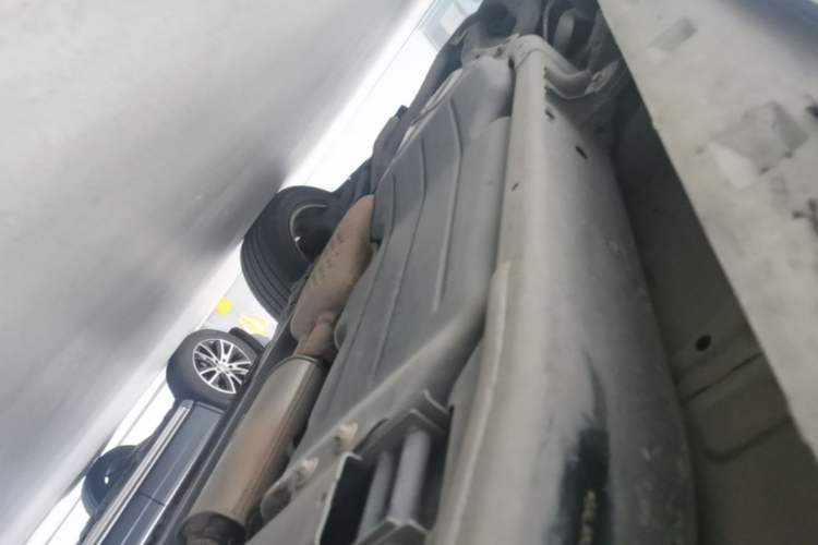 Used Land Rover Discovery 2015 3.0 SC V6 SE Chassis Front Right