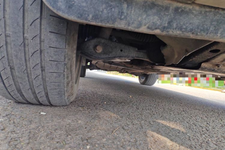 Used Land Rover Discovery 2015 3.0 SC V6 HSE Chassis Front Right