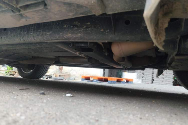 Used Land Rover Discovery 2015 3.0 SC V6 SE Chassis Front Right
