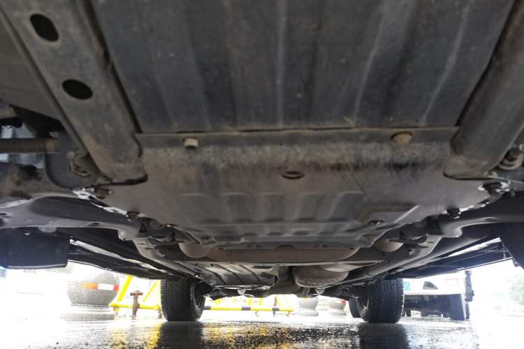 Used Land Rover Discovery 2015 3.0 SC V6 SE Chassis Front