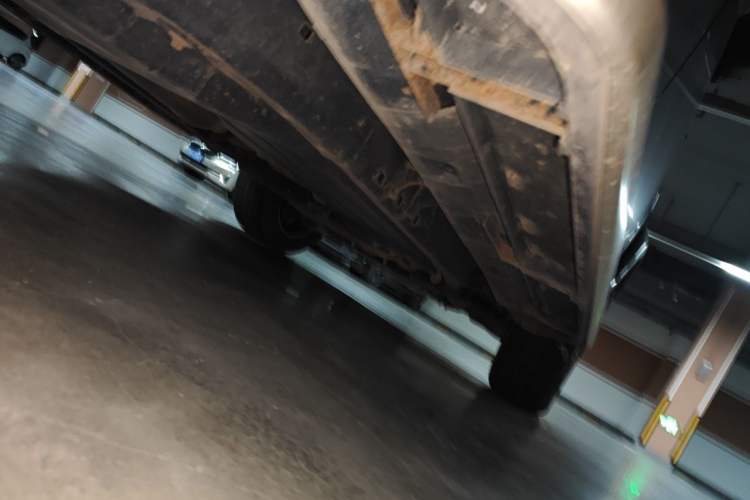 Used Land Rover Discovery 2015 3.0 SC V6 SE Chassis Rear Right