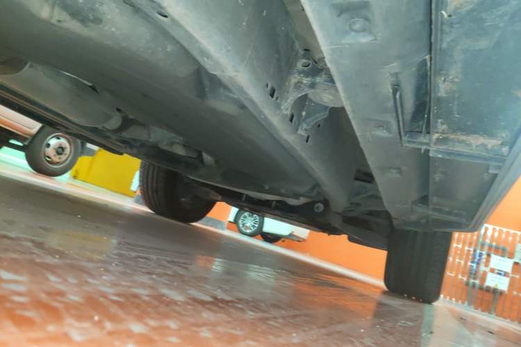 Used Land Rover Discovery 2015 3.0 SC V6 HSE Luxury Chassis Rear Right