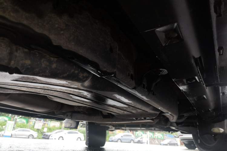 Used Land Rover Discovery 2015 3.0 SC V6 SE Chassis Rear Right