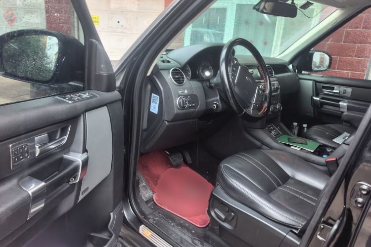 Used Land Rover Discovery 2015 3.0 SC V6 HSE Driver Seat