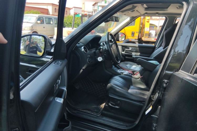 Used Land Rover Discovery 2015 3.0 SC V6 HSE Driver Seat