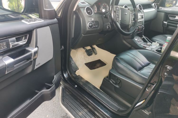 Used Land Rover Discovery 2015 3.0 SC V6 HSE Driver Seat