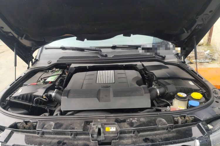 Used Land Rover Discovery 2015 3.0 SC V6 SE Engine Bay