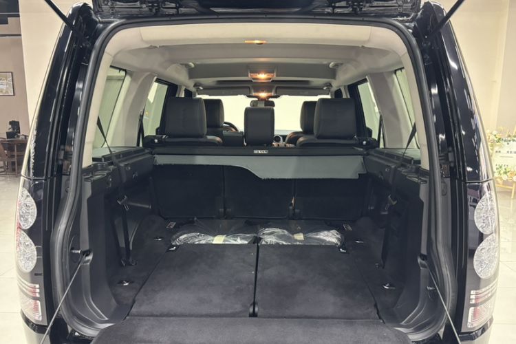Used Land Rover Discovery 2015 3.0 SC V6 SE Exterior 1