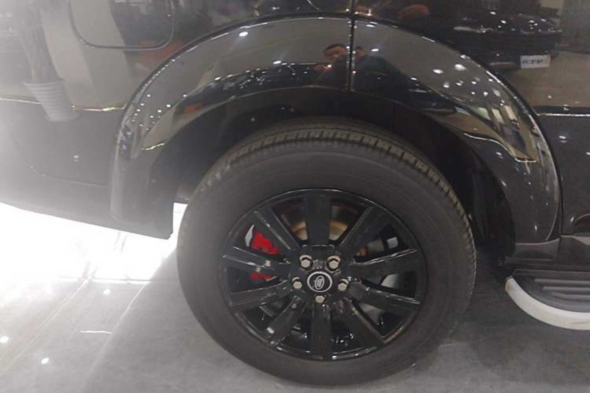 Used Land Rover Discovery 2015 3.0 SDV6 HSE Diesel Version Exterior 5