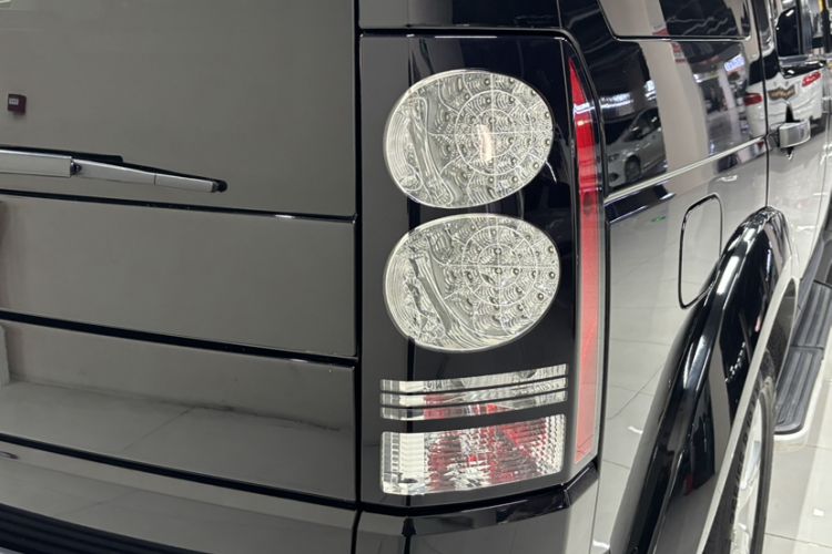 Used Land Rover Discovery 2015 3.0 SC V6 SE Exterior 9