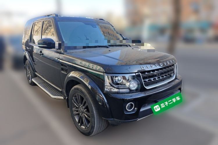 Used Land Rover Discovery 2015 3.0 SC V6 HSE Front Right 45 Deg
