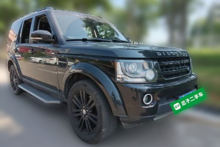 Used Land Rover Discovery 2015 3.0 SC V6 HSE Front Right 45 Deg