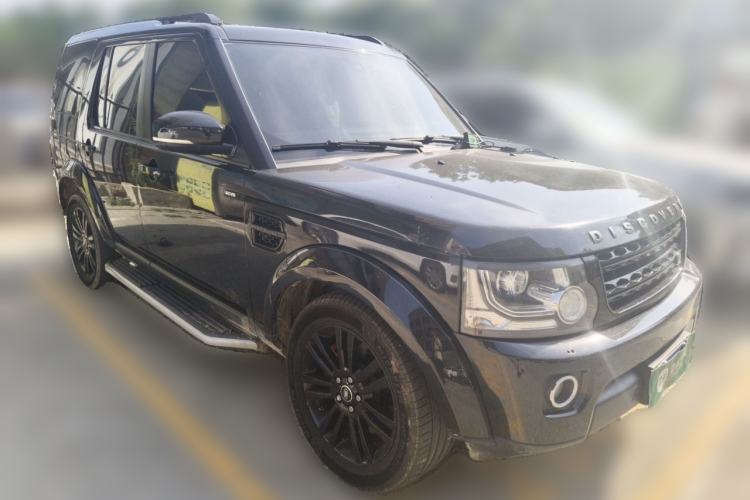 Used Land Rover Discovery 2015 3.0 SC V6 HSE Front Right 45 Deg