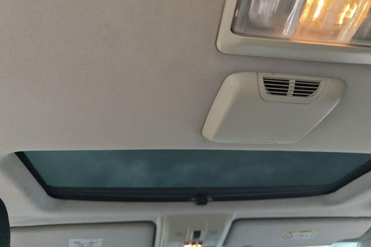 Used Land Rover Discovery 2015 3.0 SC V6 SE Headliner