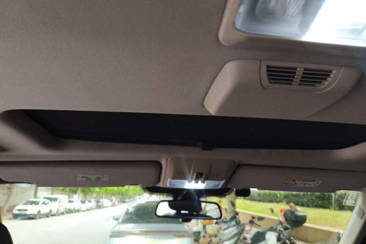 Used Land Rover Discovery 2015 3.0 SC V6 SE Headliner