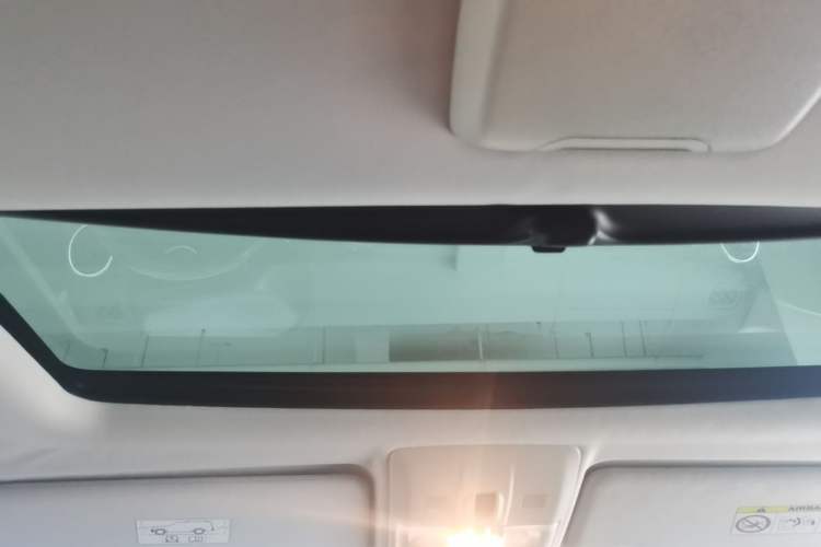 Used Land Rover Discovery 2015 3.0 SC V6 SE Headliner