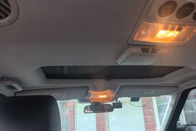 Used Land Rover Discovery 2015 3.0 SC V6 HSE Headliner