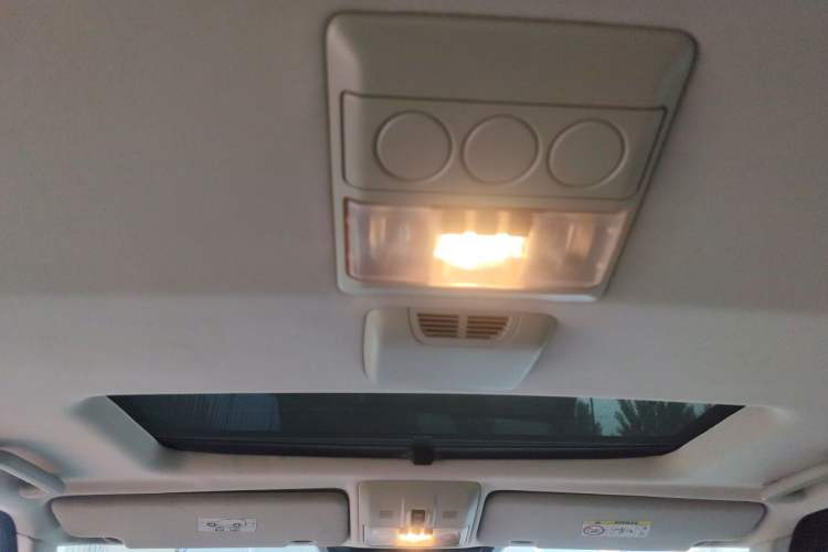 Used Land Rover Discovery 2015 3.0 SC V6 SE Headliner