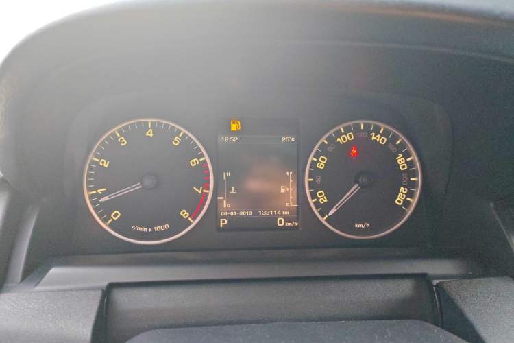 Used Land Rover Discovery 2015 3.0 SC V6 HSE Instrument Cluster