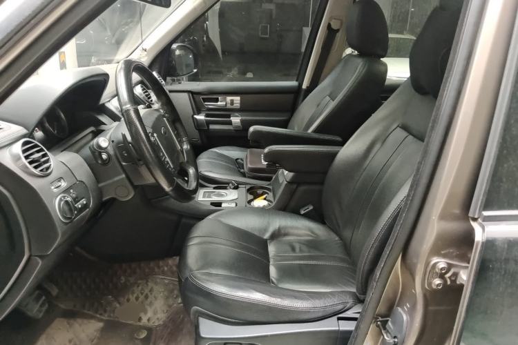 Used Land Rover Discovery 2015 3.0 SC V6 SE Left Front Seat