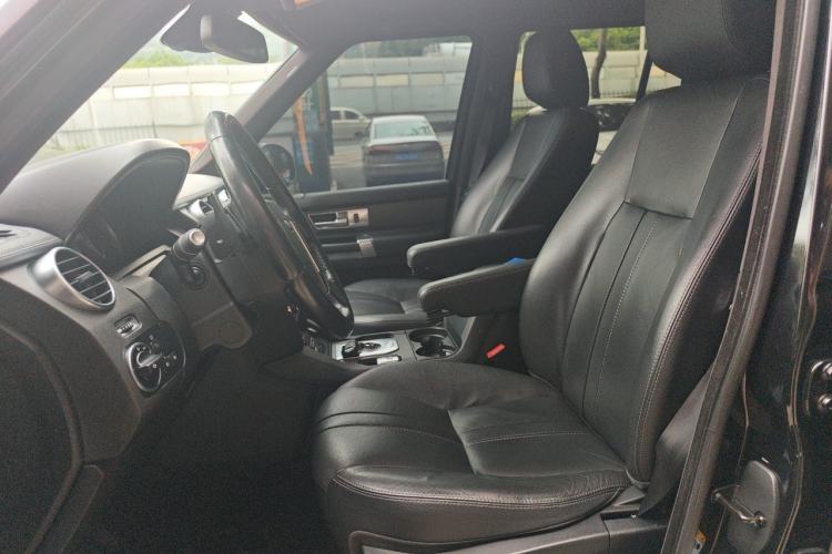 Used Land Rover Discovery 2015 3.0 SC V6 SE Left Front Seat