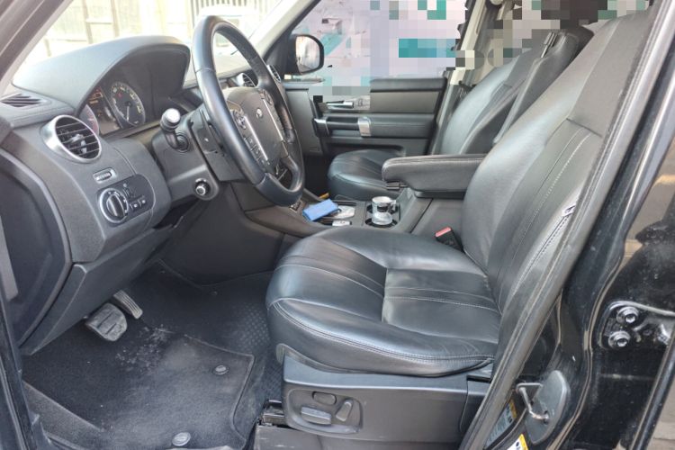 Used Land Rover Discovery 2015 3.0 SC V6 HSE Left Front Seat