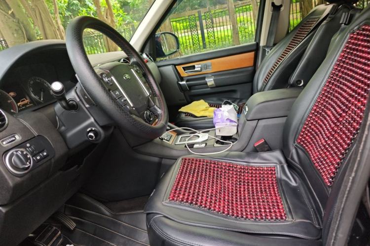 Used Land Rover Discovery 2015 3.0 SDV6 HSE Diesel Version Left Front Seat