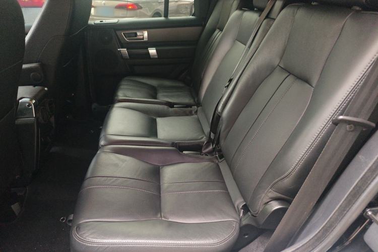 Used Land Rover Discovery 2015 3.0 SC V6 SE Left Rear Seat
