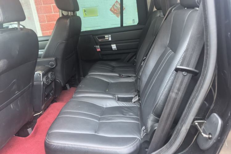 Used Land Rover Discovery 2015 3.0 SC V6 HSE Left Rear Seat