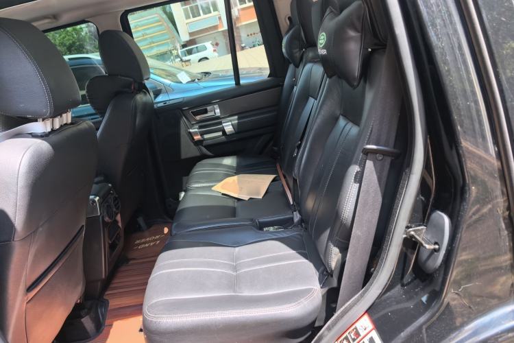 Used Land Rover Discovery 2015 3.0 SC V6 HSE Left Rear Seat