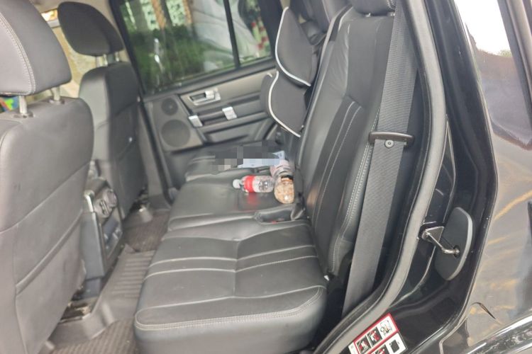Used Land Rover Discovery 2015 3.0 SDV6 HSE Diesel Version Left Rear Seat