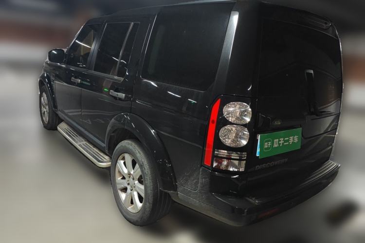Used Land Rover Discovery 2015 3.0 SC V6 SE Rear Left 45 Deg