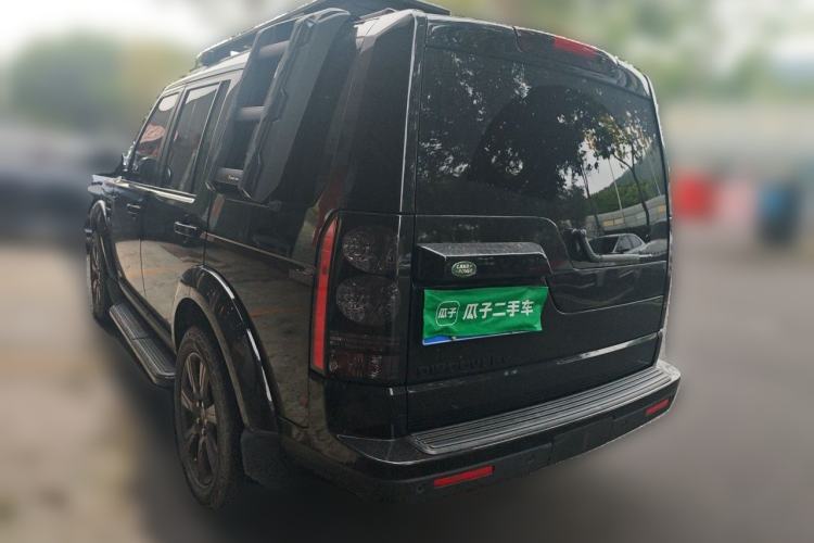 Used Land Rover Discovery 2015 3.0 SC V6 SE Rear Left 45 Deg