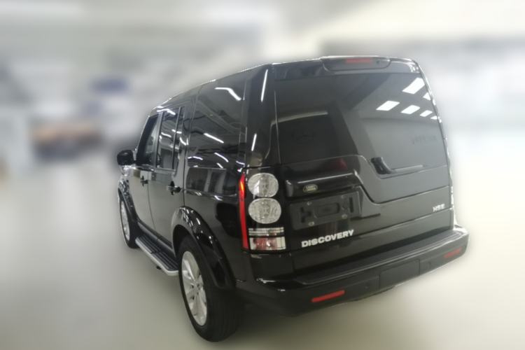 Used Land Rover Discovery 2015 3.0 SC V6 SE Rear Left 45 Deg